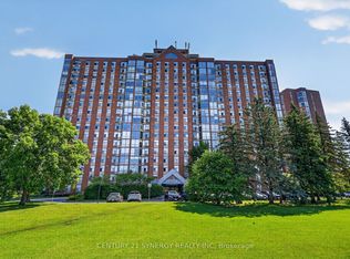 2759 Carousel Cres #704, Ottawa, ON K1T2N5