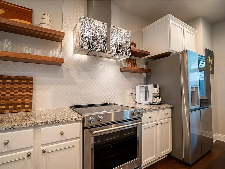 1215 Davis St — Photo 13