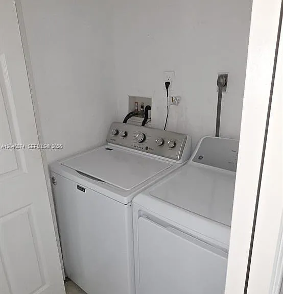 1431 S 14th Ave #217 — Photo 30