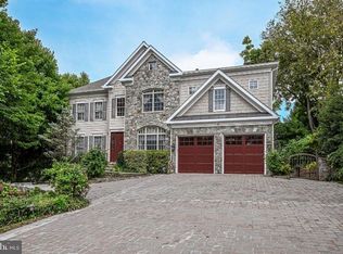 7026 Hector Rd, Mc Lean, VA 22101