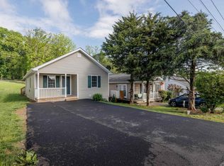 504 F St, Staunton, VA 24401