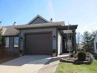 122 Lexington Blvd photo 1