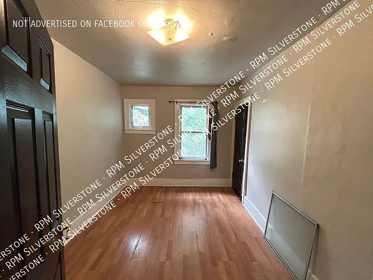 52 W Bernhard Ave — Photo 6