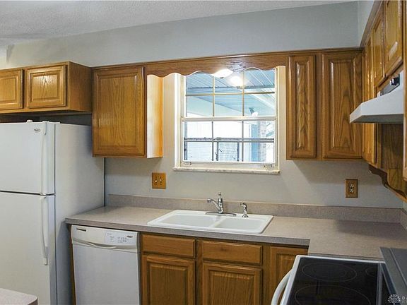 5th image of 2616 Valdina Dr