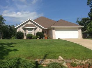13718 Cloverdale Rd, Rogers, AR 72756