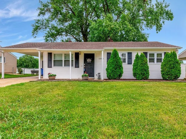 12012 Colonial Dr, Maryland Heights, MO 63043