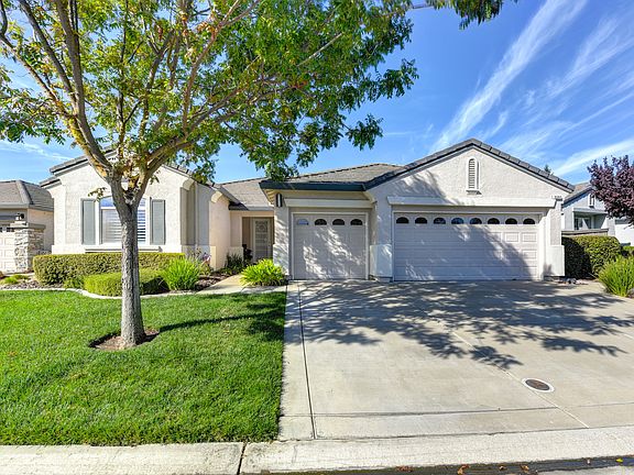 2nd image of 9597 Crystal Bay Ln