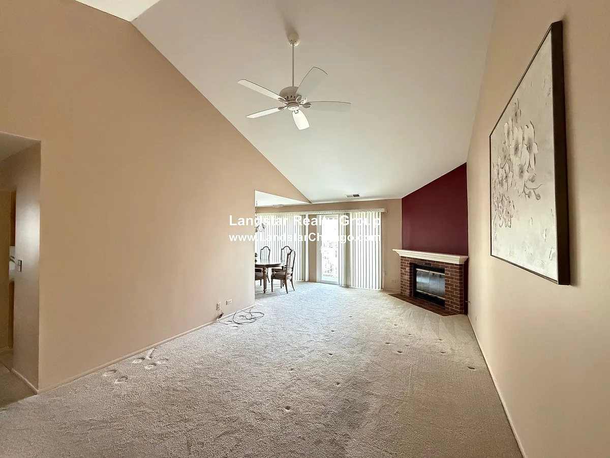 Building Photo - 608 Berkley Ct #W2