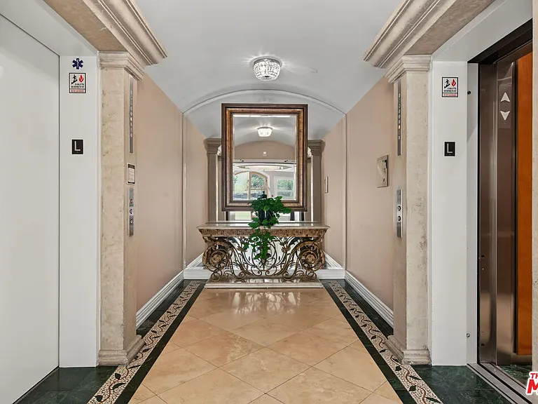 430 N Oakhurst Dr #Penthouse 406 — Photo 41