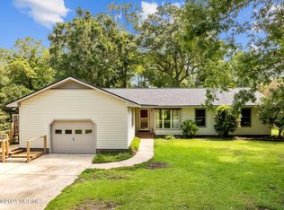 1408 Thorpe Abbotts Ln, New Bern, NC 28562