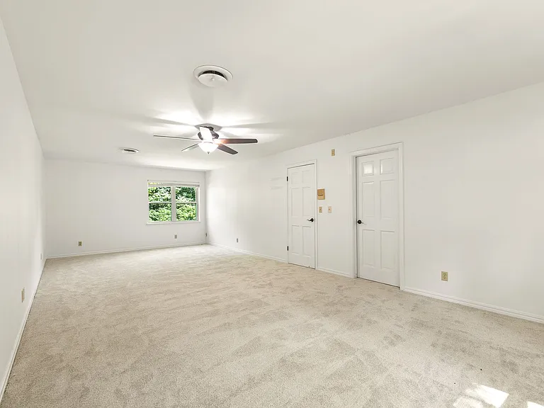 2825 E Inwood Ln — Photo 7