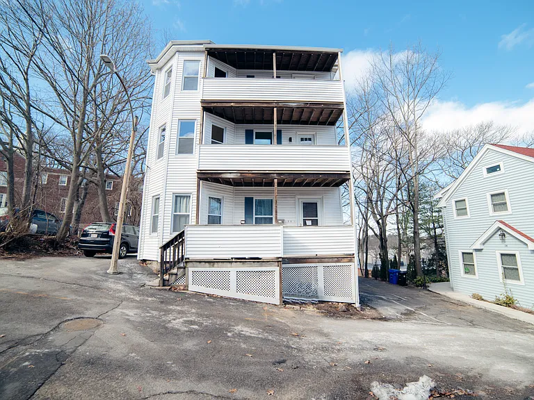 Duffley Ct — Photo 33