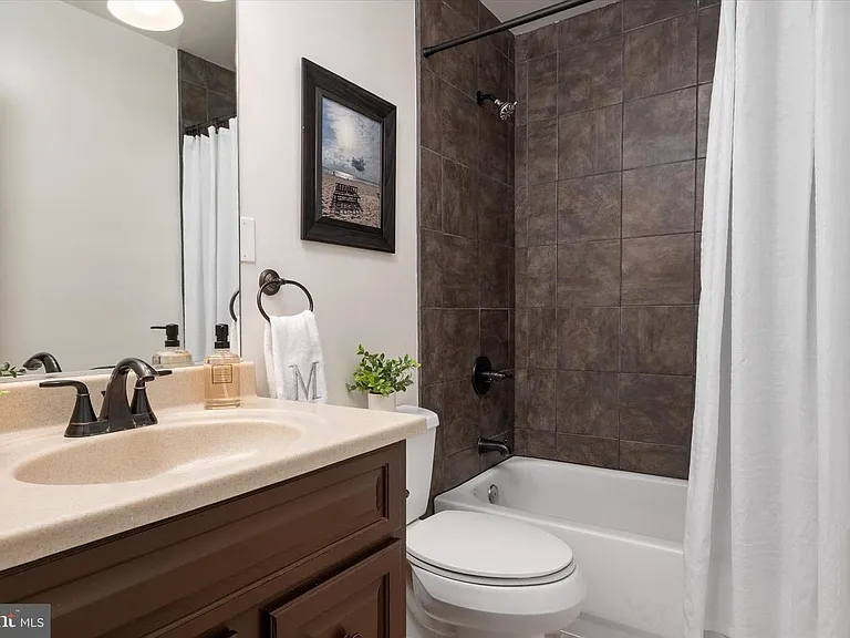 Upper level hallway bathroom