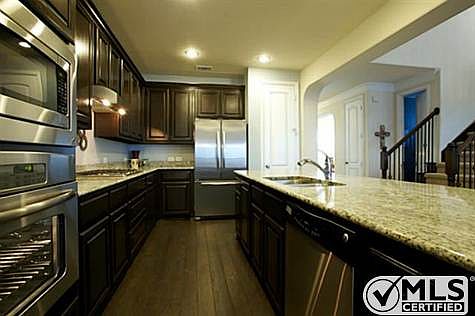 3rd image of 1102 Newchester Dr