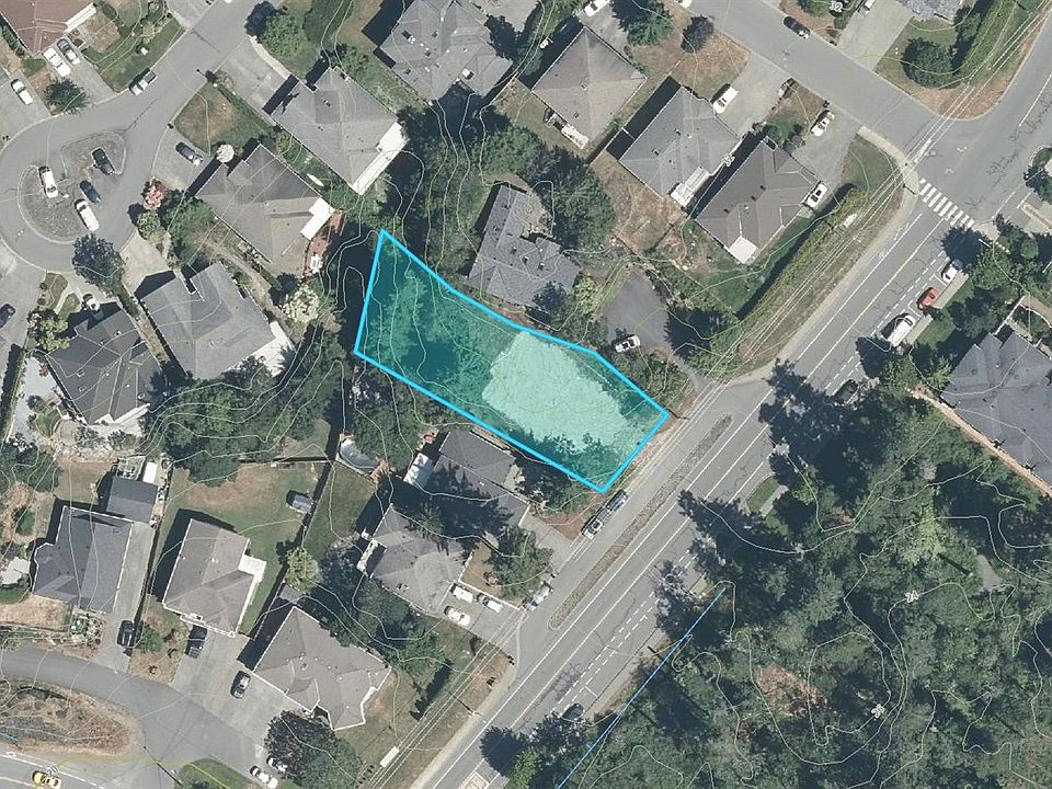 1st image of 2204 Burnside Rd W