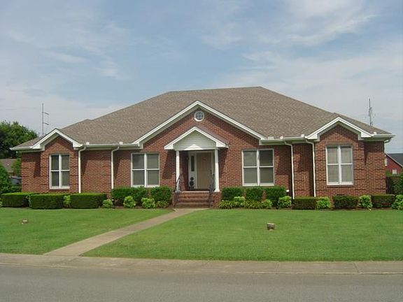3rd image of 310 Green Hills Dr