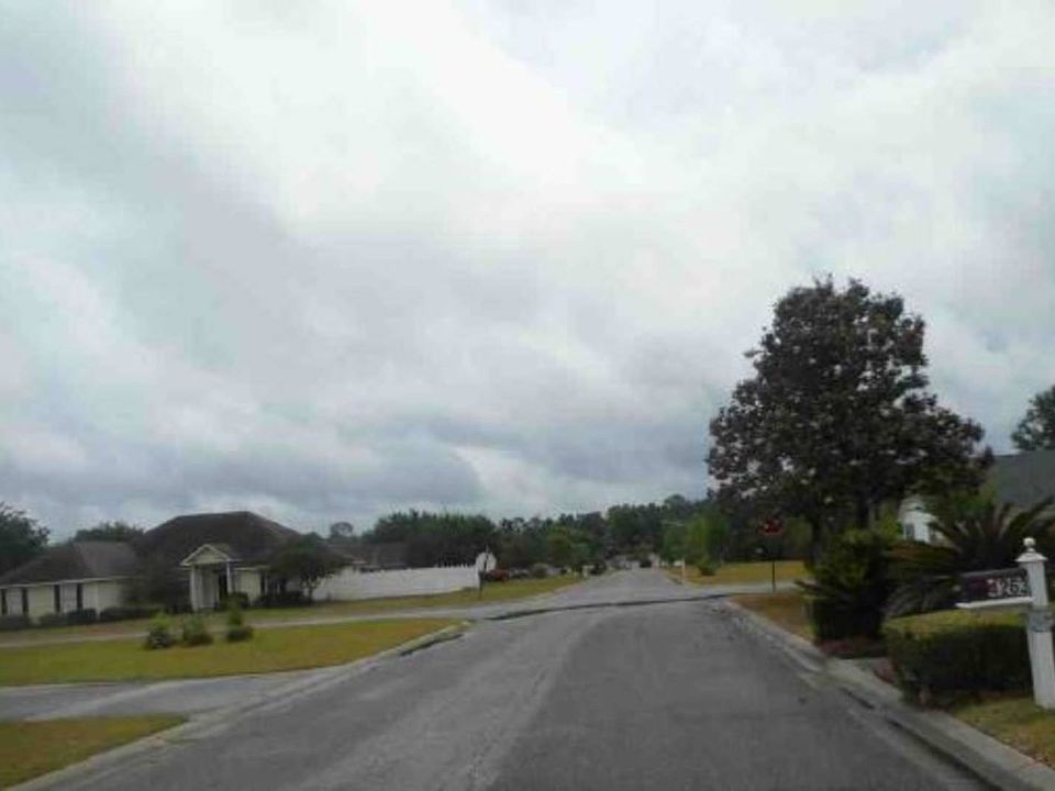 2nd image of 4268 Shadowwood Dr