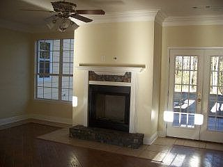 4th image of 99 Bay Meadows Dr