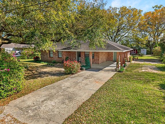 2nd image of 15 Hundley Rd