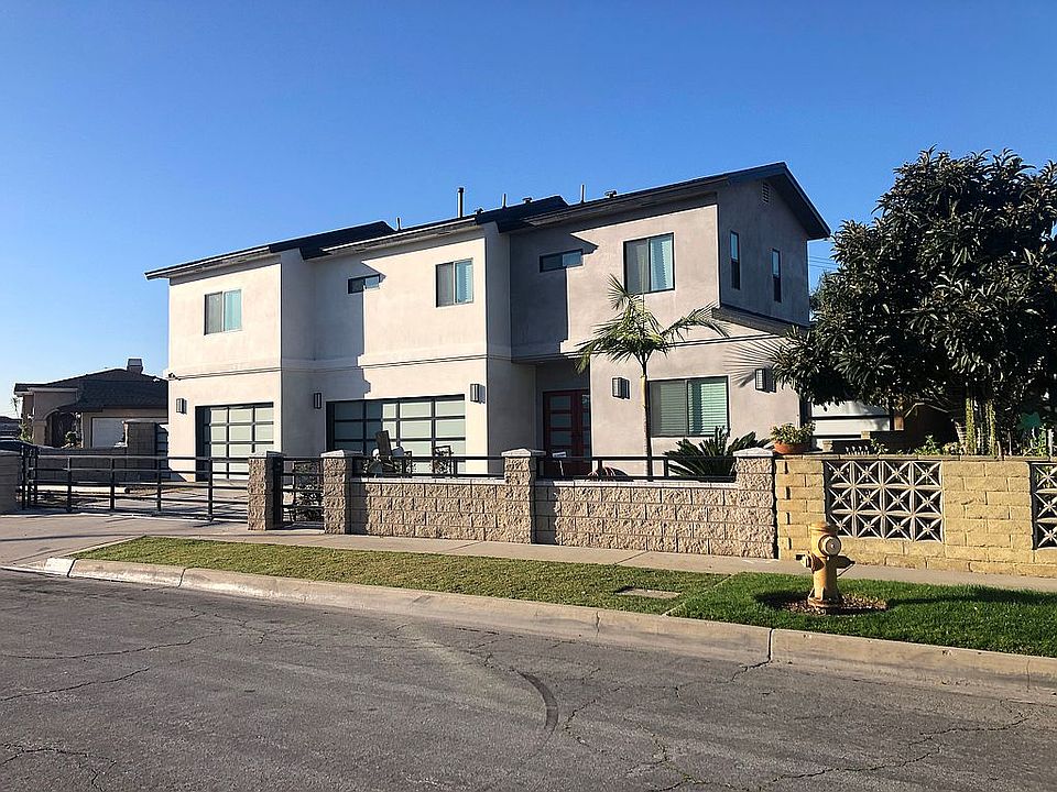 2nd image of 21517 Nicolle Ave