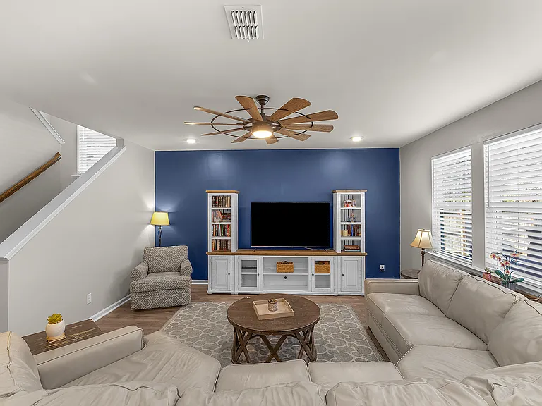 227 Benelli Dr — Photo 9