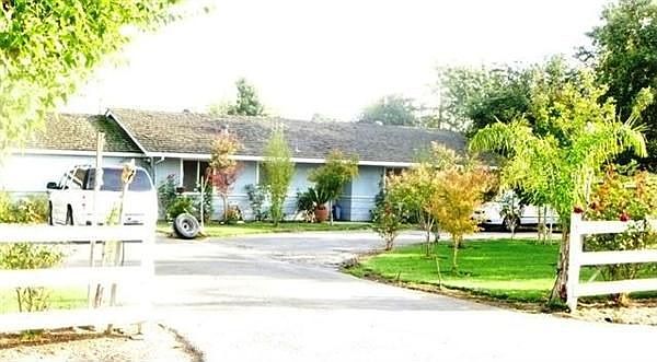 1st image of 7530 Lakehill Ct