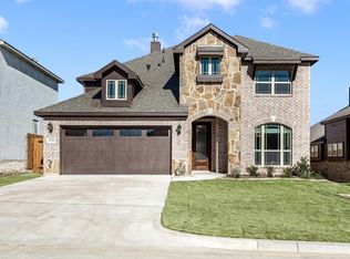 8236 Leopard Pass, Godley, TX 76044