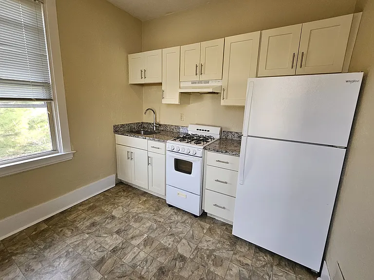 201 Amabell St #2F — Photo 19