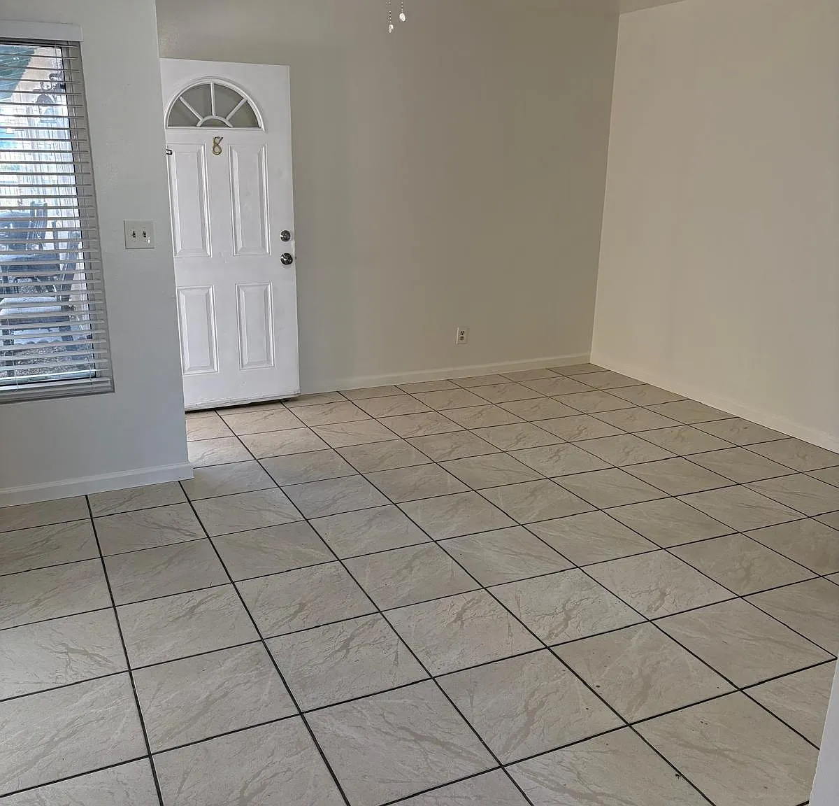 2 bed, 600 sqft, $1,650 — Photo 1