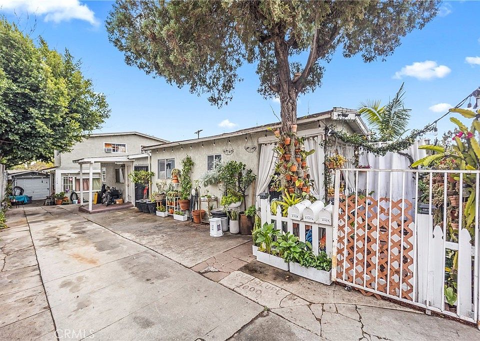 1st image of 2424 West Blvd