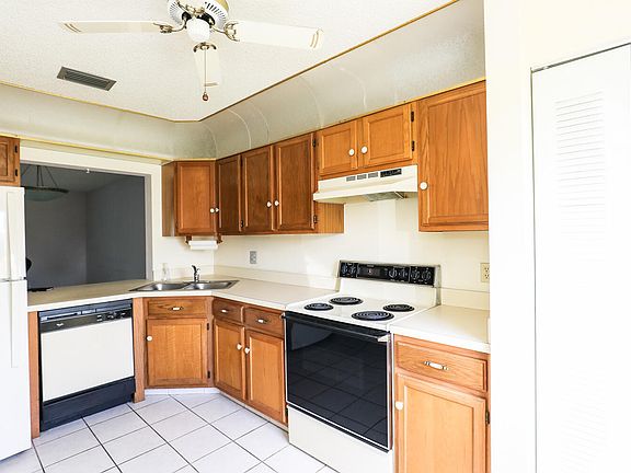 5th image of 2641 Gately Dr W APT 707