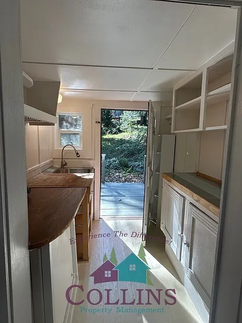 318 Nile Street Cottage - 1 — Photo 4