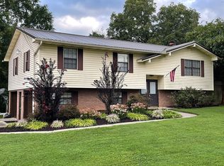 3023 Old Niles Ferry Rd, Maryville, TN 37803
