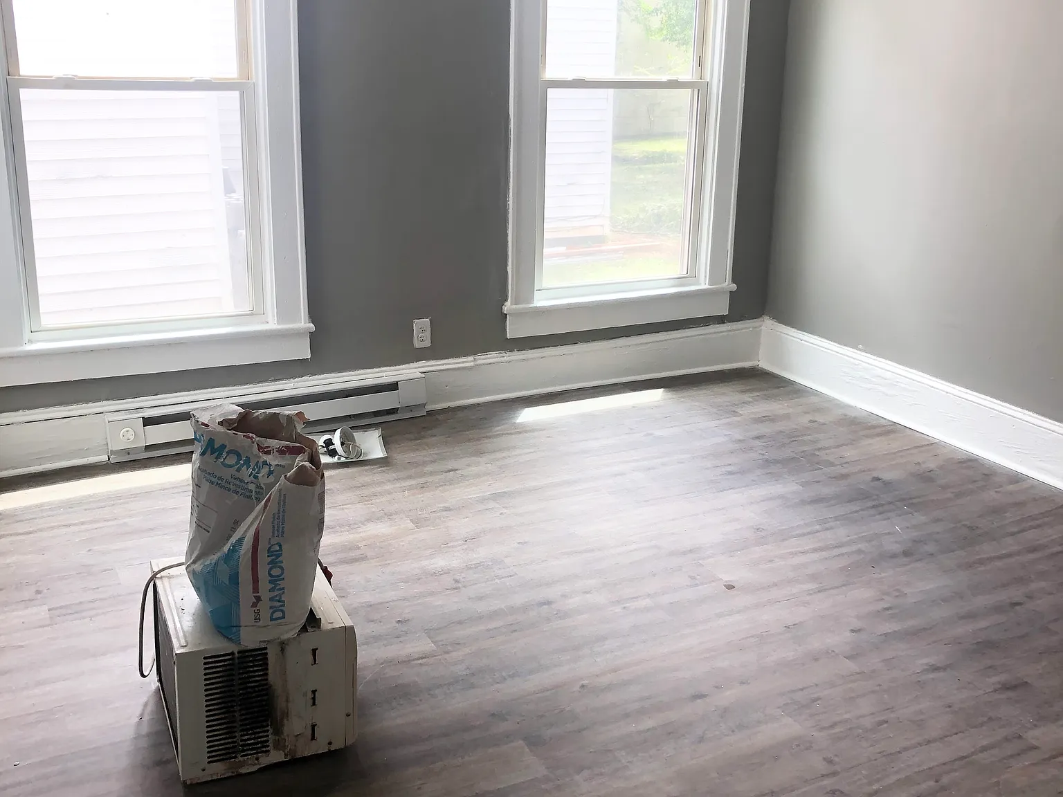 3 bed, 1300 sqft, $1,300 — Photo 4