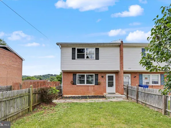 205 S Shenandoah Ave, Front Royal, VA 22630