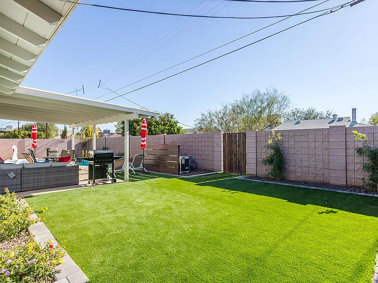 7531 E Cambridge Ave — Photo 16