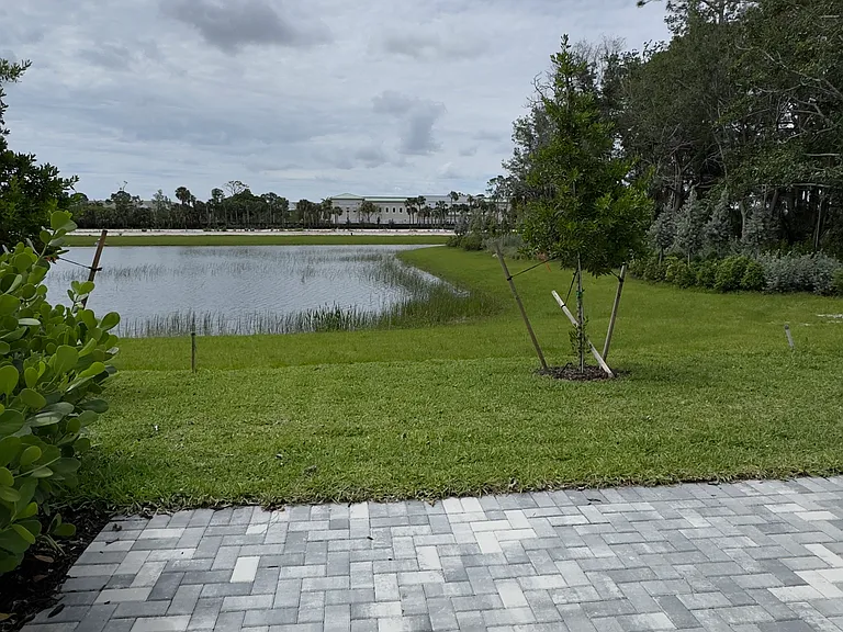 4298 Efendi Dr — Photo 45