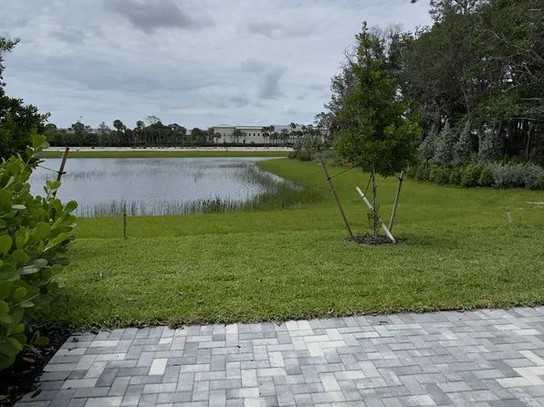 4298 Efendi Dr, Lantana, FL 33462