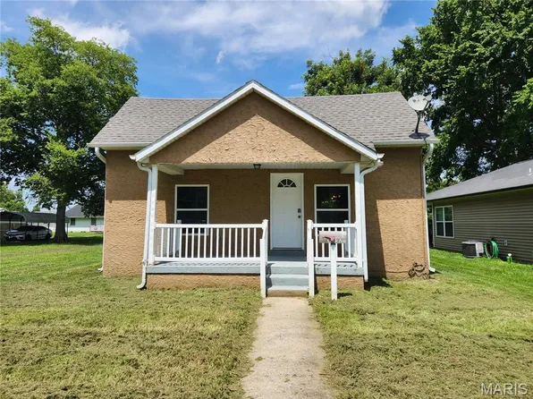 119 Cook Ave, Chaffee, MO 63740