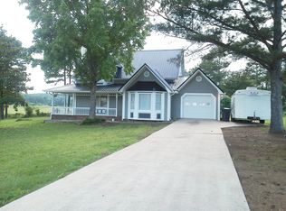 1712 Round Hill Rd, Weaver, AL 36277