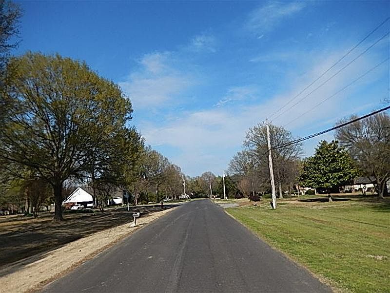 2nd image of 4395 Nail Rd