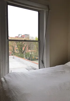 Rented by NY Living Solutions | media 22