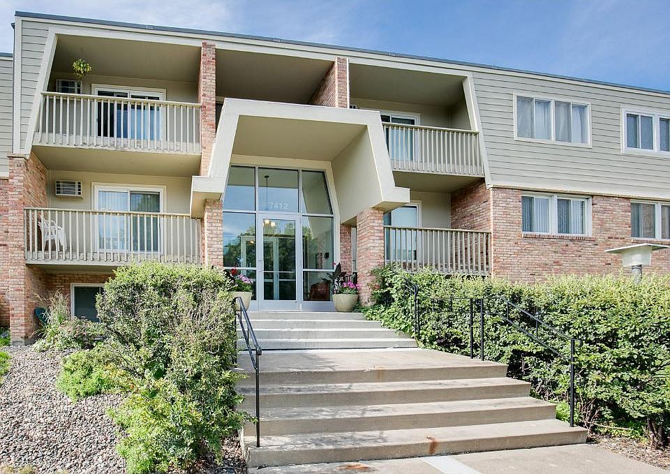 1st image of 7412 W 22nd St APT 309