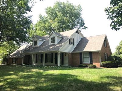 1806 Arrowhead Ln, Godfrey, IL, 62035