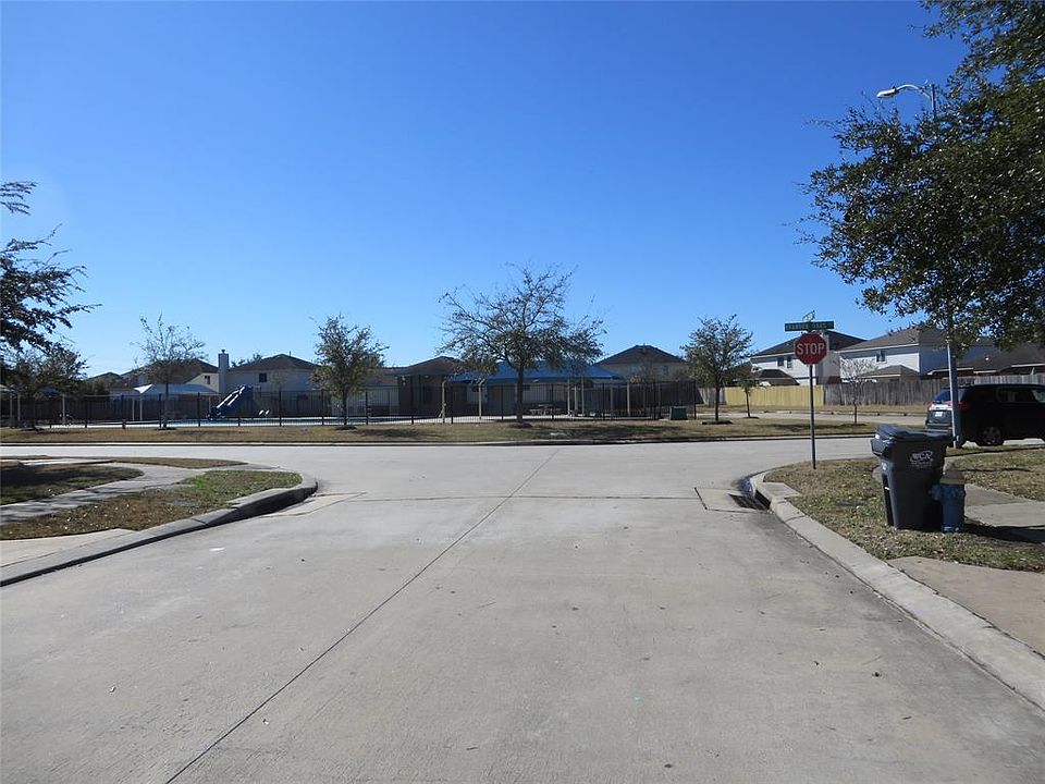 1st image of 3303 Haven Green Cir