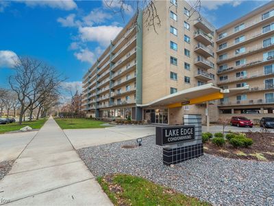 10301 Lake Ave APT 820, Cleveland, OH, 44102