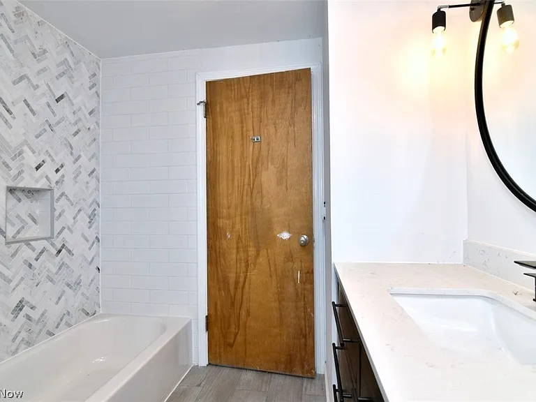 23310 Wendover Dr — Photo 40