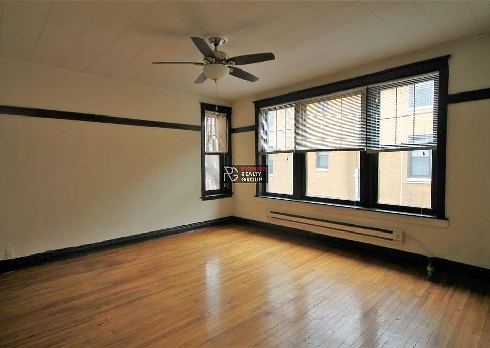1st image of 719 W Barry Ave #719B3