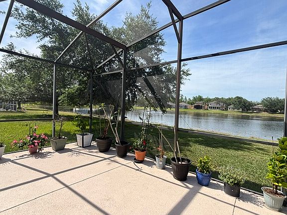 5th image of 627 Fern Lake Dr