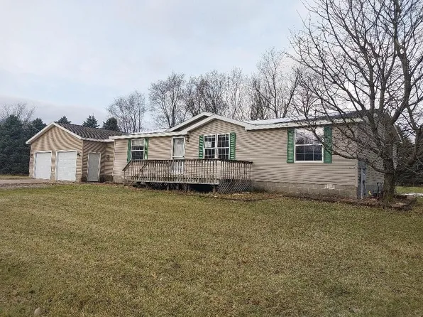 7509 W Orchard Cir, Fremont, MI 49412